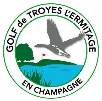 Logo du Golf de Troyes l'Ermitage. Un cygne survolant le terrain de golf près d'un étang.